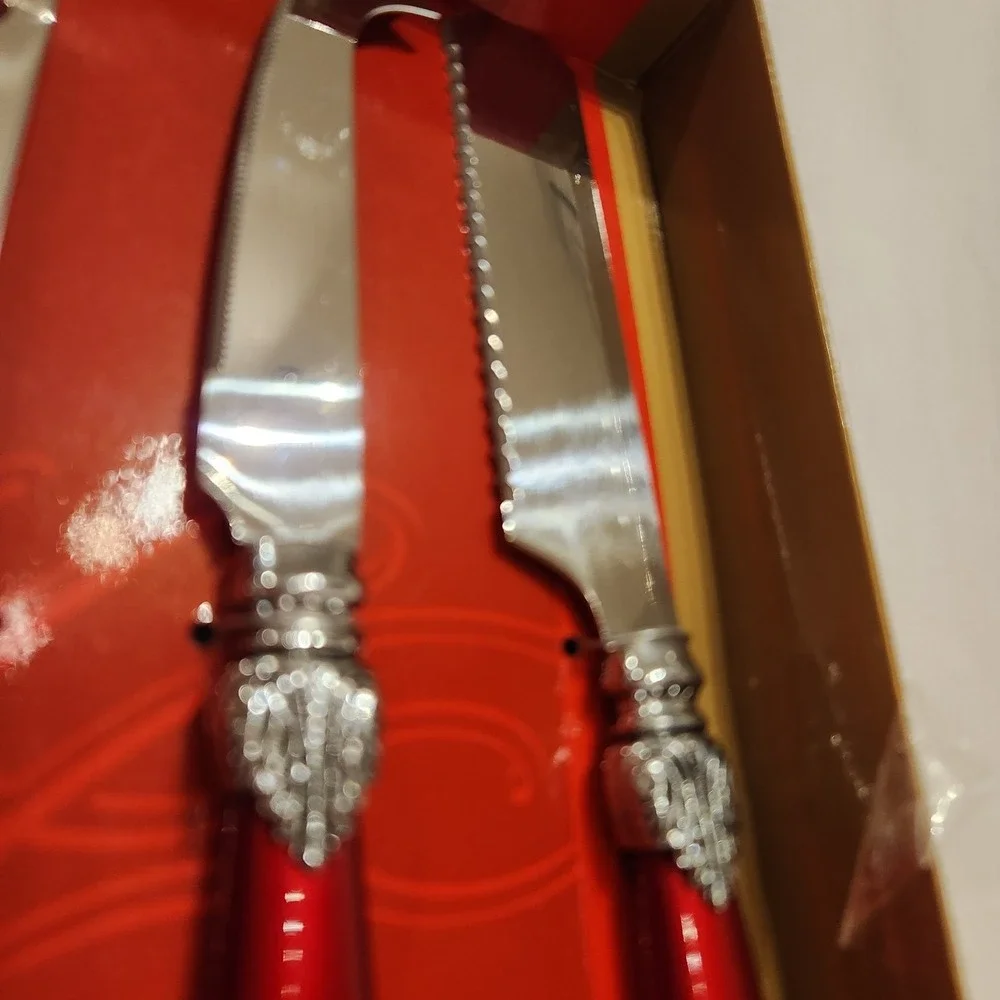 Cleopatra Holiday 4 pc Cheese Serving‎ Set Red Metal handle Open Box